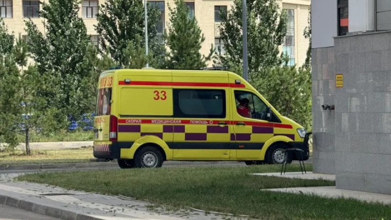 В Кокшетау водителей учат уважать скорую помощь: рейд полиции может изменить правила дорожного движения