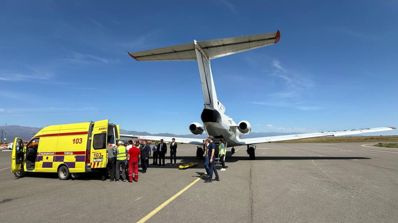 Дети из Бестерека: спасение на крыльях санитарной авиации