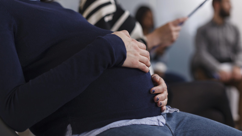 Расследование схемы фиктивного трудоустройства беременных в Казахстане