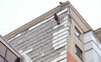 Состояние пострадавших от падения облицовки в Астане: врачи о последствиях инцидента