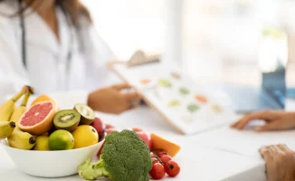 Социальные стереотипы о нутрициологии: БАДы и детоксы вместо адекватного подхода