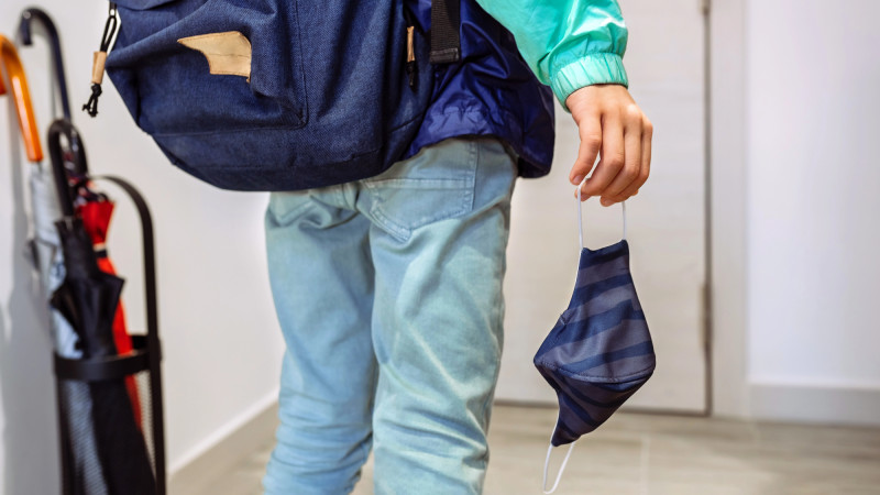 В Астане из-за роста заболеваемости школы вводят масочный режим и удалённое обучение