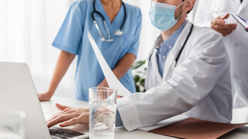 Восточно-Казахстанская область: грипп и ОРВИ запустили танец вирусов