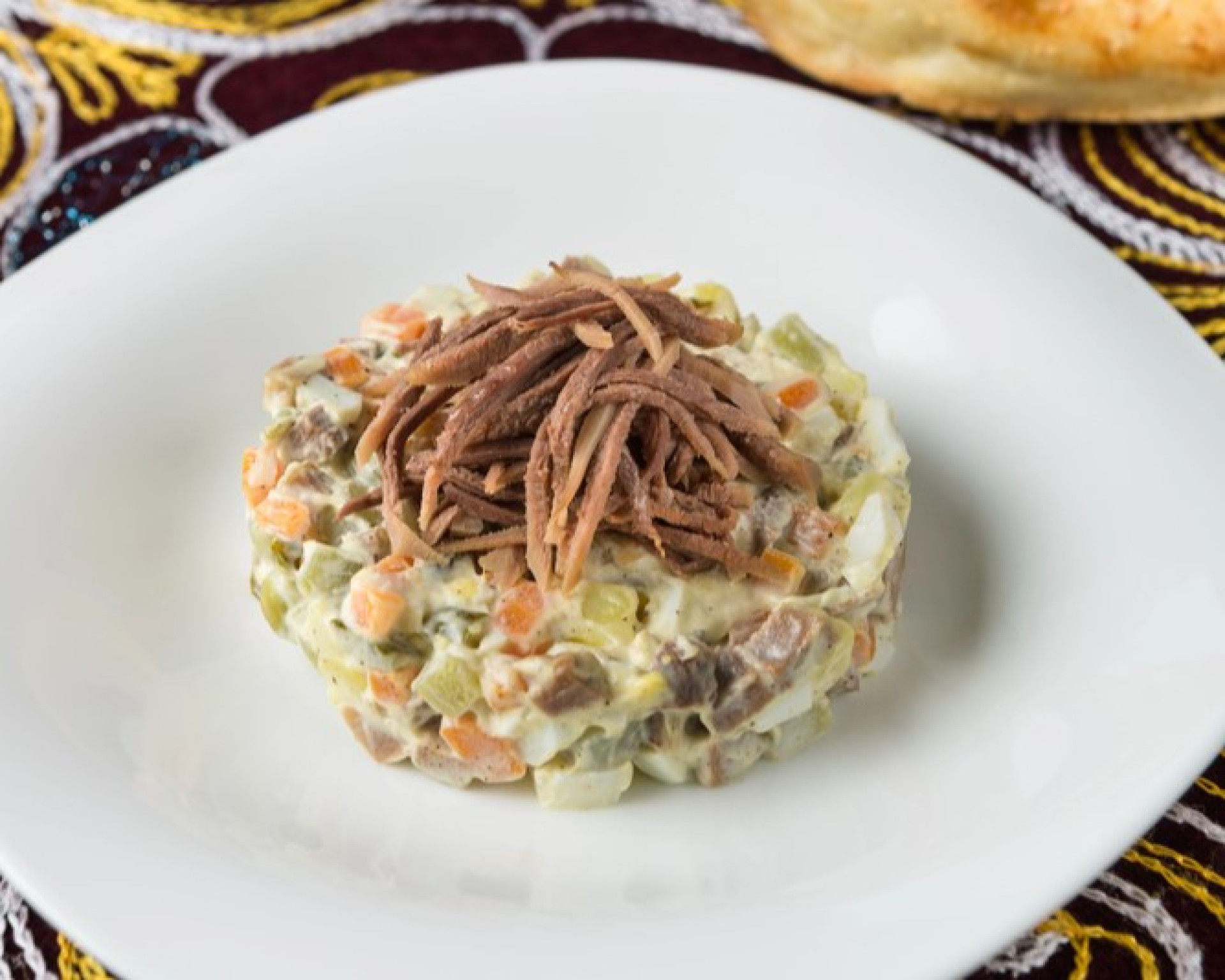 Оливье с говяжьим языком