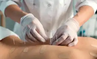 Неудачное иглоукалывание в санатории ВКО: пострадала женщина