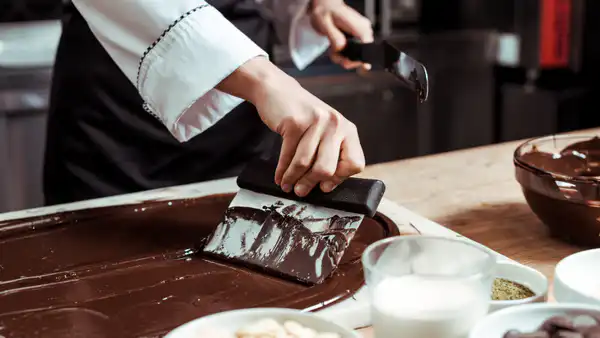 Удивите близких простыми, но ароматными пирогами: радость и тепло в каждом кусочке домашней выпечки