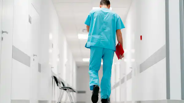 Нападение на медработника в Уральске: конфликты в больницах становятся угрозой безопасности персонала