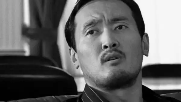 Смерть актёра Мурата Бисенбина: как уход звезды влияет на казахстанскую культуру