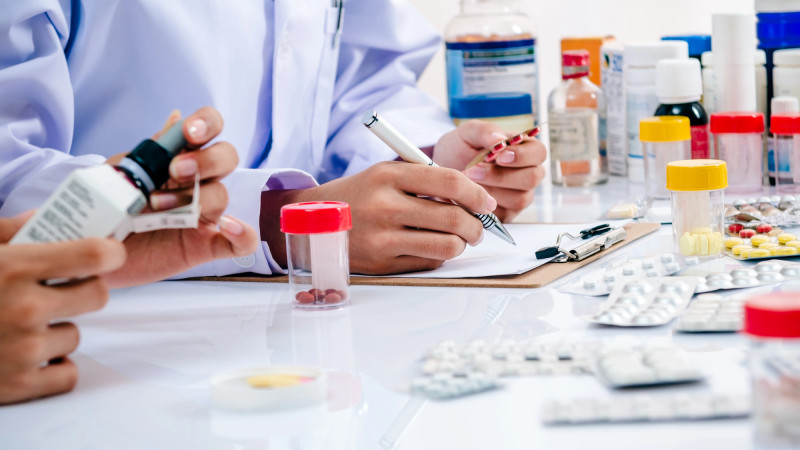 Казахстан объявил о строительстве новых фармзаводов для увеличения производства лекарств