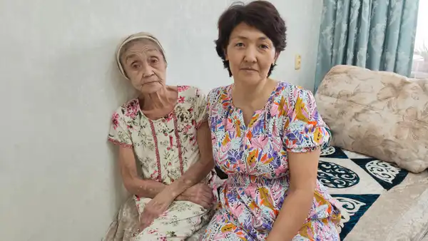 Моржевание в Актобе: как холодная вода объединяет семью и меняет жизнь