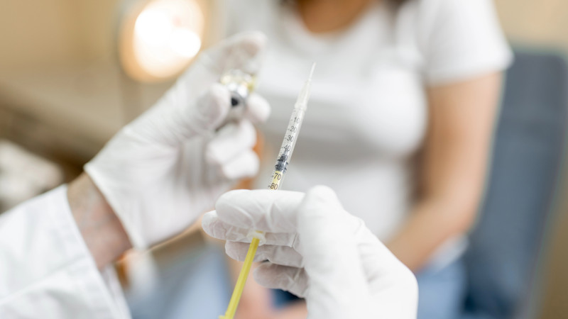 Путешествующие из Казахстана: прививки могут стать ключом к безвизовому въезду