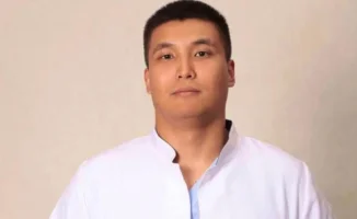 Спасение будущей мамы в небе: врачи помогают при экстренных родах на рейсе Астана — Уральск