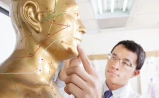 Минздрав разъяснил, как отличить легальные клиники восточной медицины от нелегальных