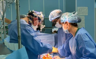 В Актобе ведущие кардиохирурги спасают детские сердца с врожденными пороками