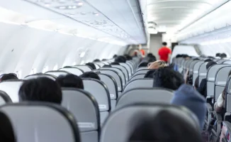 Солидарность на высоте: врачи спасают жизнь пассажиру в рейсе из Актау в Астану