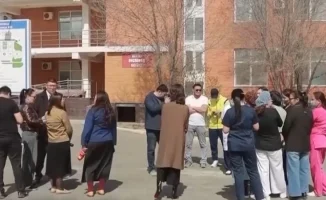 Атырау: медики требуют доплату за борьбу с инфекциями