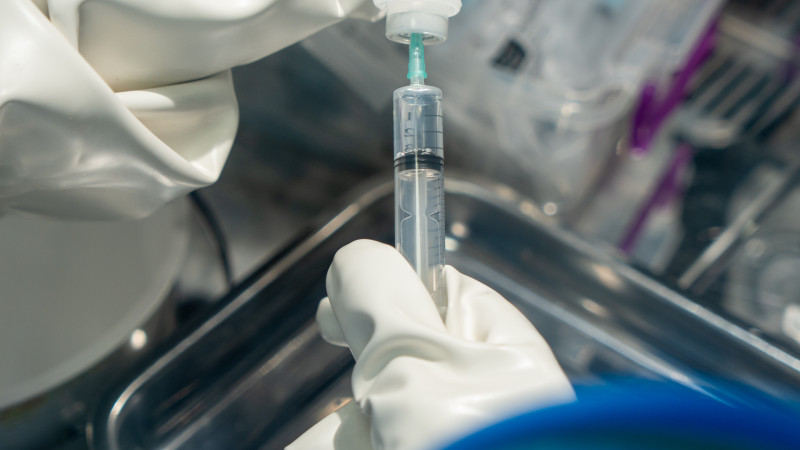 Астана: Жительница ищет вакцину от бешенства в клиниках