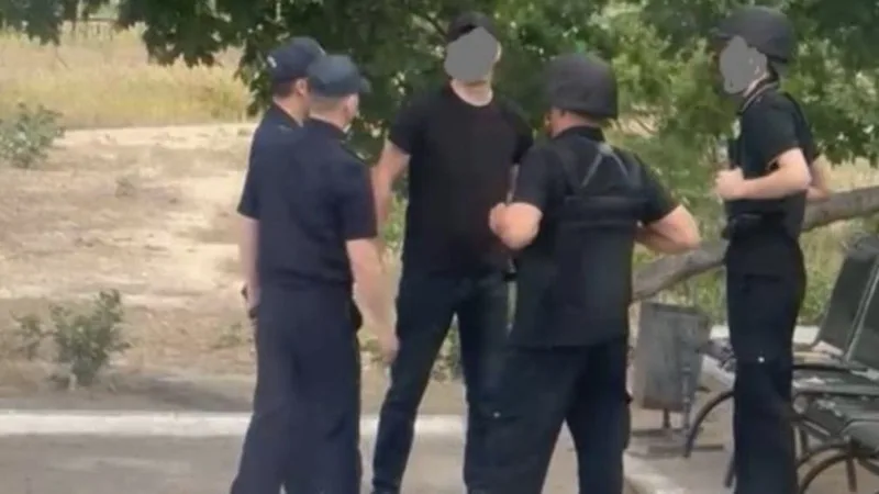 Дебош в поликлинике Актау: пациент не может оформить документы